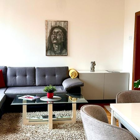 Apartment Dolce Casa ヴァルナ エクステリア 写真