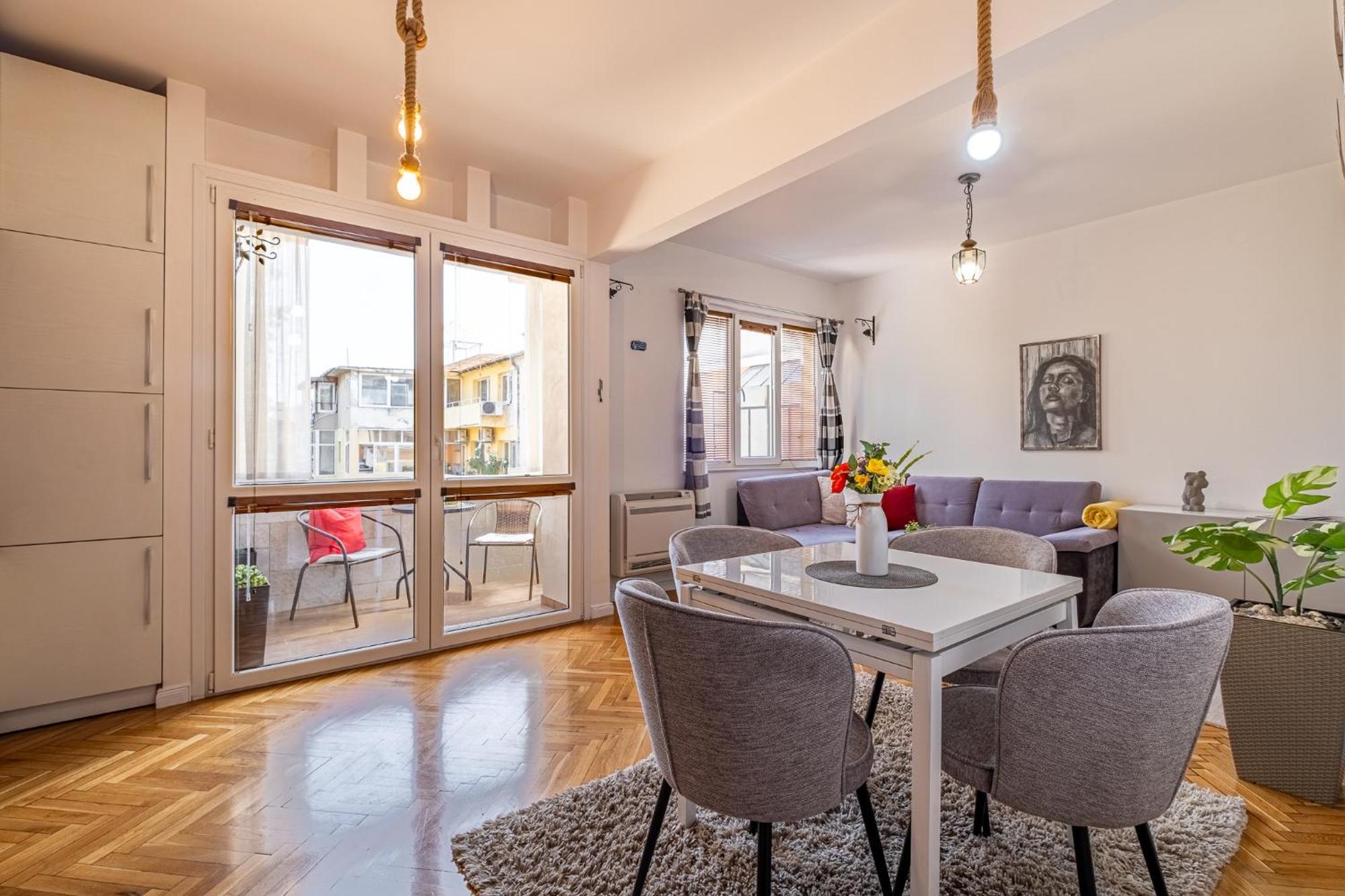 Apartment Dolce Casa ヴァルナ エクステリア 写真