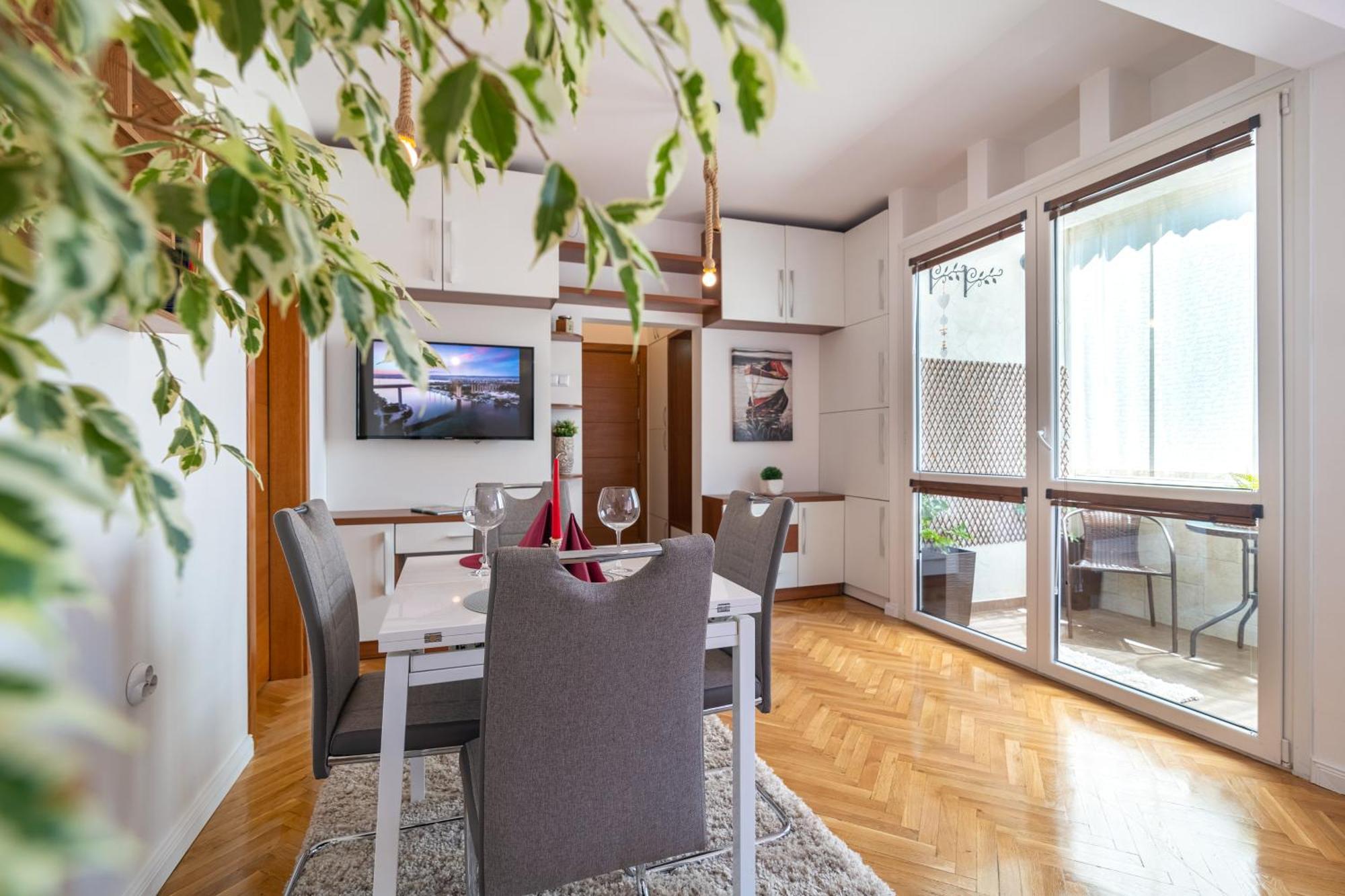 Apartment Dolce Casa ヴァルナ エクステリア 写真